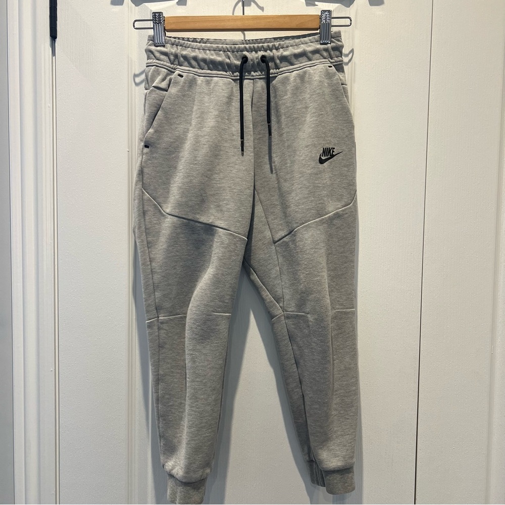Boys Nike Tech Kids Light Grey Fleece Joggers with Black Logo